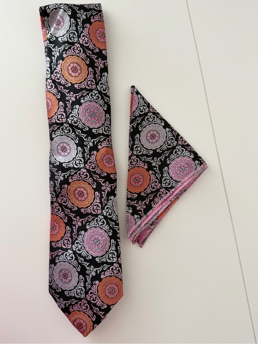 Bruno Conte Silk Tie & Pocket Square Set Black Pink Coral Medallion Paisley
